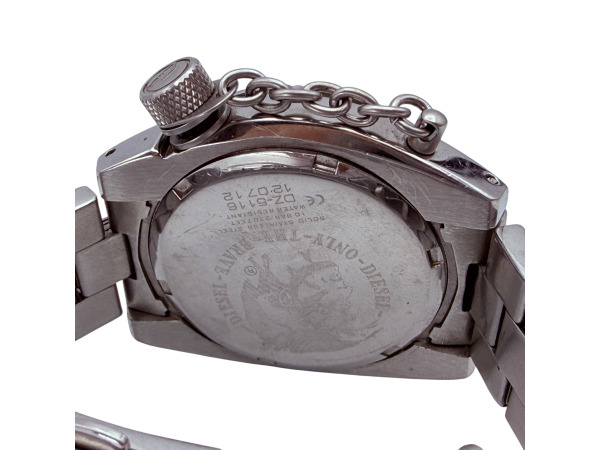 Diesel | Stoer Canteen Horloge van Edelstaal – foto 7 – kavel bij XL Auctions