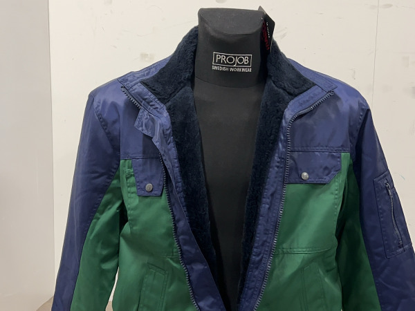 Mascot pilotenjas maat L Bolzano groen/blauw – foto 6 – kavel bij XL Auctions