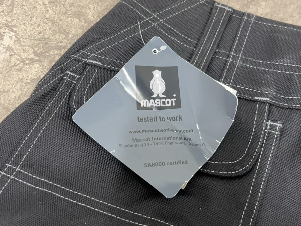 Mascot werkbroek maat 82C44 Lerida zwart – foto 5 – kavel bij XL Auctions