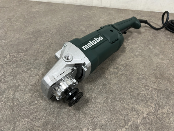 Metabo haakse slijper 2200W WE 22-230 MVT – foto 4 – kavel bij XL Auctions