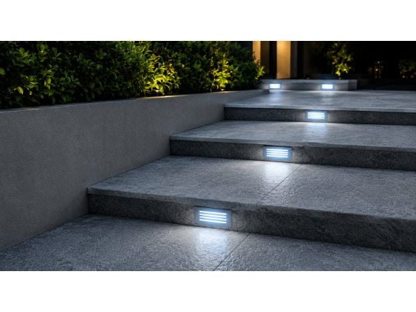 6x LED Trapverlichting 3W – Blauw – IP54 – OLTU – foto 4 – kavel bij XL Auctions