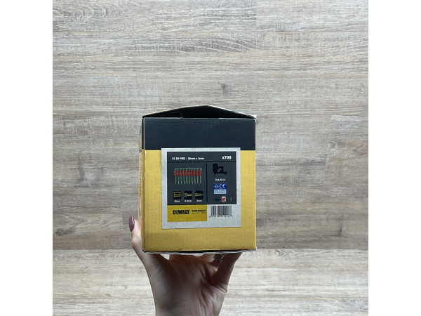 DEWALT DDF6300038 C5 Trak-It XH nagels 38mm x 3mm (700st.) – foto 2 – kavel bij XL Auctions