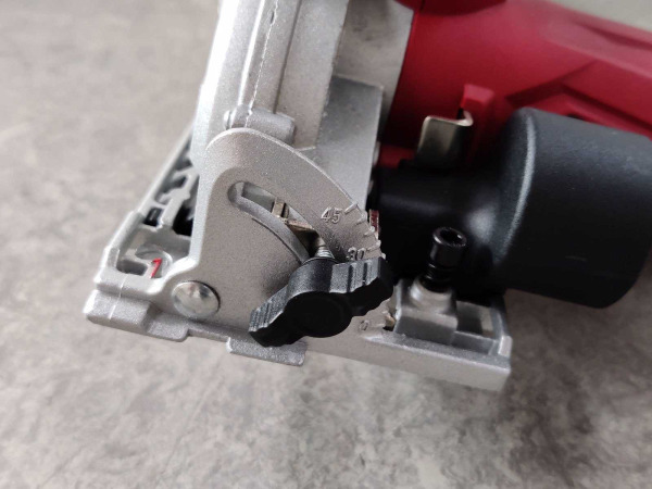 Matrix accu cirkelzaagmachine AKCS 12 – foto 6 – kavel bij XL Auctions