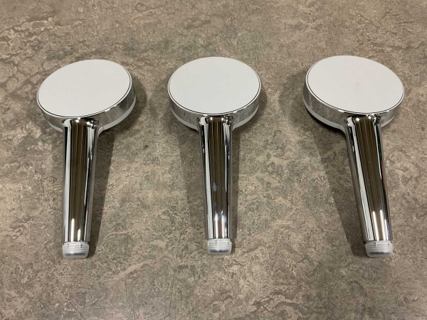 3x Hansgrohe handdouche Vernis Blend chroom – foto 3 – kavel bij XL Auctions