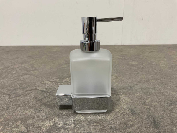2x Alterna zeepdispenser in houder chroom – foto 2 – kavel bij XL Auctions