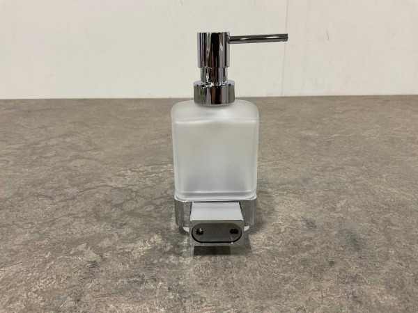 2x Alterna zeepdispenser in houder chroom – foto 3 – kavel bij XL Auctions