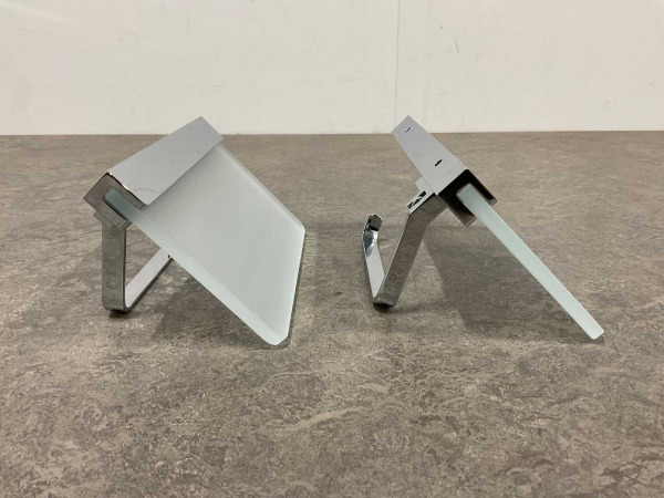 2x Beaux closetrolhouder met glazen planchet Ulis – foto 3 – kavel bij XL Auctions