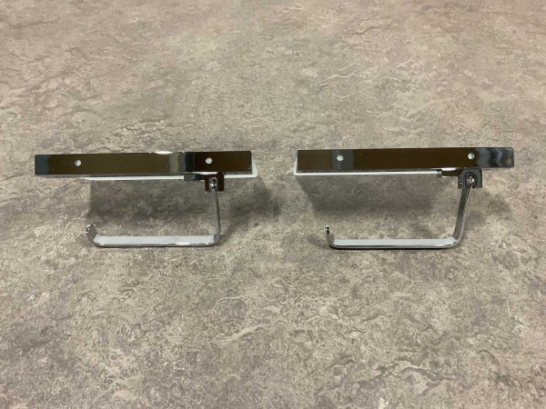 2x Beaux closetrolhouder met glazen planchet Ulis – foto 5 – kavel bij XL Auctions