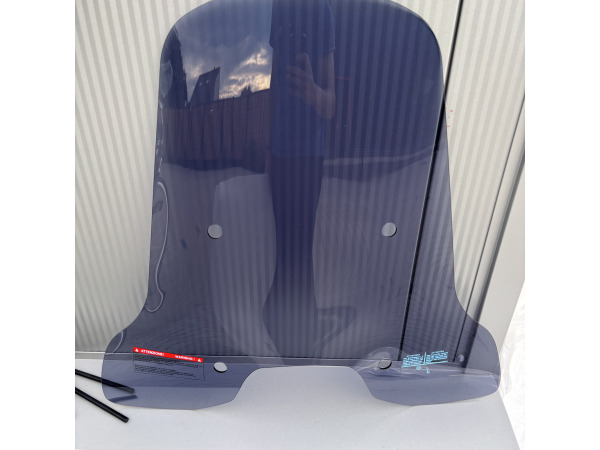 Vespa Sprint Hoog Windscherm Dark Smoke + Bevestigingsset – foto 6 – kavel bij XL Auctions