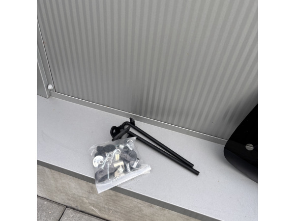 SYM Fiddle 2 Windscherm Laag Zwart Glans + Bevestigingsset – foto 4 – kavel bij XL Auctions