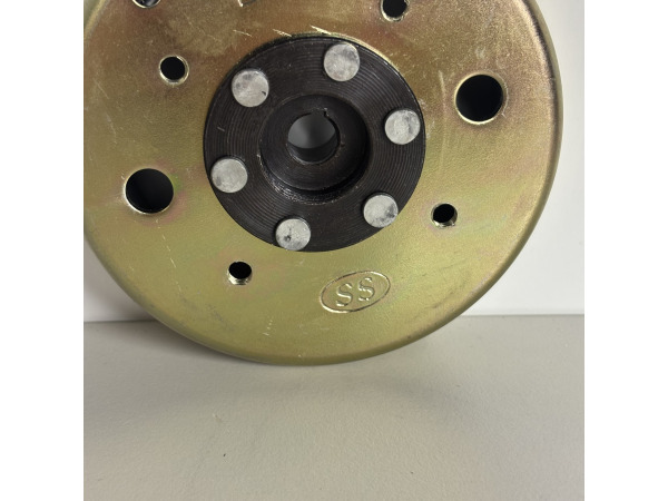 GY6 50cc 4-Takt Vliegwiel CTW-50 – Peugeot / SYM / China – foto 4 – kavel bij XL Auctions