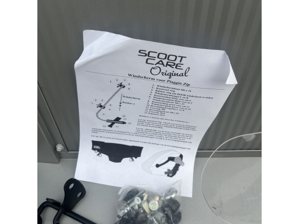 Scoot Care Windscherm Piaggio Zip 2000 Hoog Helder Compleet – foto 8 – kavel bij XL Auctions