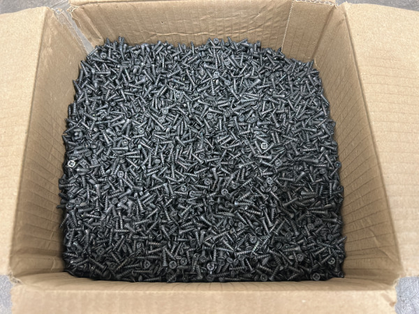 Doos spaanplaatschroeven zwart ø3,5x16mm PZ2 – foto 2 – kavel bij XL Auctions