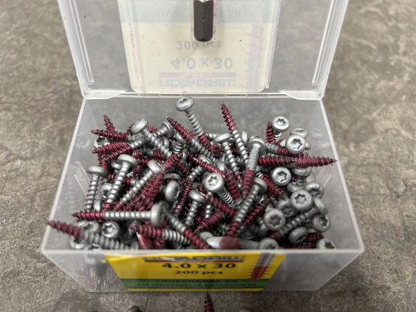8x Rotadrill unischroeven ø4,0x30mm AR 200-pack – foto 3 – kavel bij XL Auctions