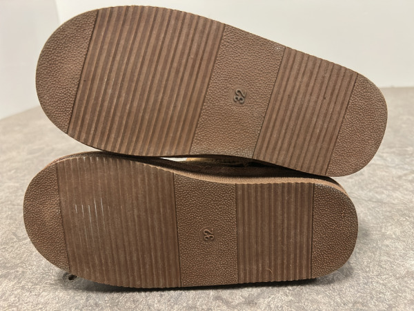 Apollo kinder laarsjes/pantoffels set 4-delig – foto 7 – kavel bij XL Auctions