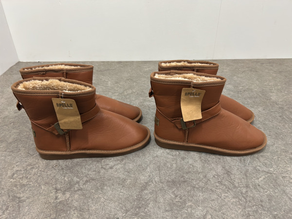 Appolo gevoerde laarsjes maat 40 set 3-delig – foto 2 – kavel bij XL Auctions