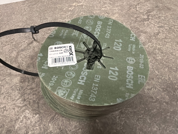 Bosch partij schuurvezelschijven X-lock – foto 7 – kavel bij XL Auctions