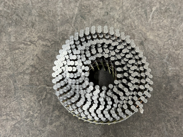 25x Haubold brads op rol 2,1x45mm – foto 2 – kavel bij XL Auctions