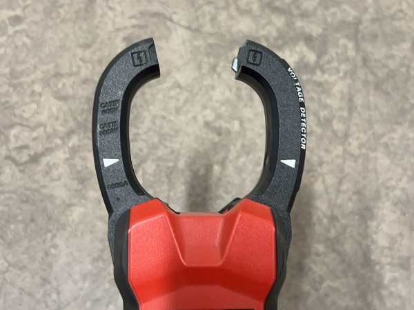 Milwaukee stroomtangmeter 12V body C12 CME – foto 7 – kavel bij XL Auctions