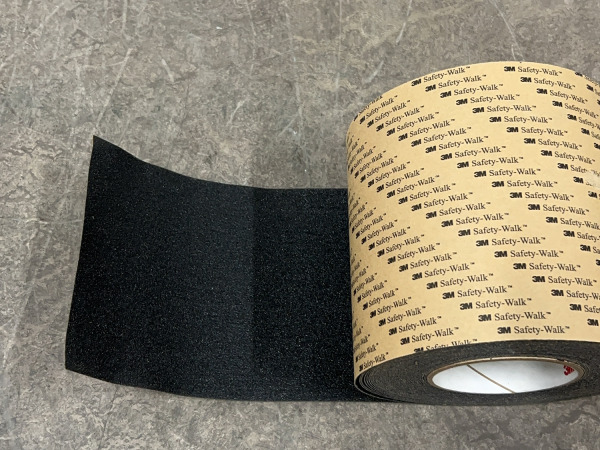 M3 antislip tape 18,28m 6-pack – foto 2 – kavel bij XL Auctions
