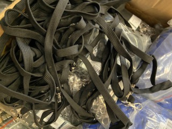 69x 100 lanyards / badgelinten – foto 2 – kavel bij XL Auctions