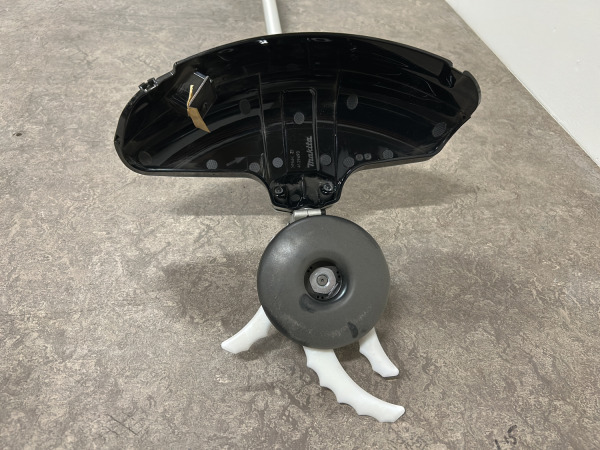 Makita accu bosmaaier 40V body UR017GZ – foto 6 – kavel bij XL Auctions