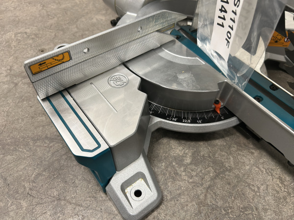 Makita afkortzaag ø260mm 1450W LS1110F – foto 3 – kavel bij XL Auctions