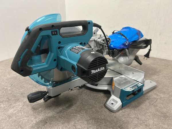 Makita afkortzaag ø260mm 1450W LS1110F – foto 8 – kavel bij XL Auctions