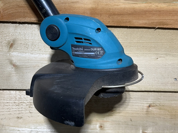 Makita trimmer DUR181Z LXT 18V body – foto 3 – kavel bij XL Auctions