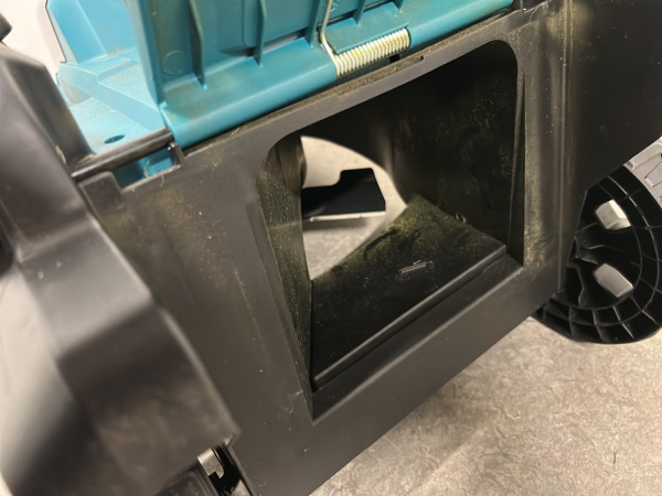 Makita accu grasmaaier 18V DLM330 – foto 4 – kavel bij XL Auctions
