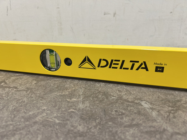 3x Delta waterpas 200cm – foto 2 – kavel bij XL Auctions