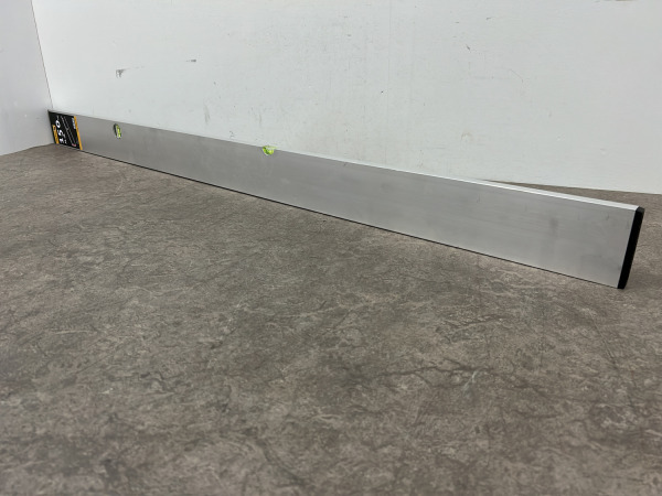 4x Stabila afrijlat 150cm met 2 libellen AL-2L – kavel bij XL Auctions