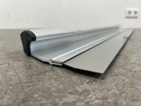 Super prof spackmes 0,7x140x1000mm Comfort Profile – foto 4 – kavel bij XL Auctions