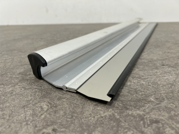 2x Super prof spackmes 0,3x140x1000mm Comfort Profile – foto 2 – kavel bij XL Auctions