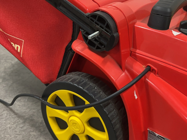 Wolf-Garten elektrische grasmaaier 1600W A 370 E – foto 4 – kavel bij XL Auctions