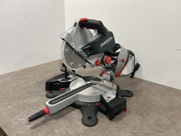 Metabo afkortzaag KGS 254 Plus met trekfunctie – foto 3 – kavel bij XL Auctions