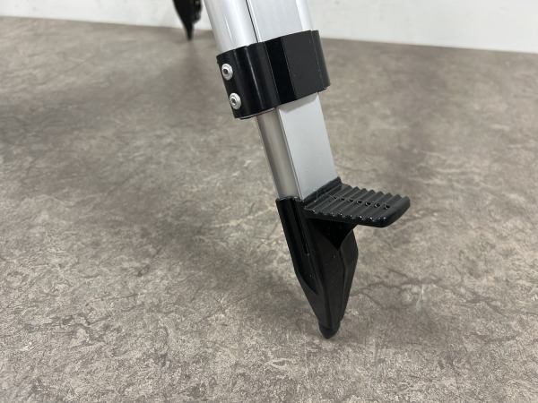 LevelFix aluminium platkopstatief 1,65m P180EM – foto 3 – kavel bij XL Auctions