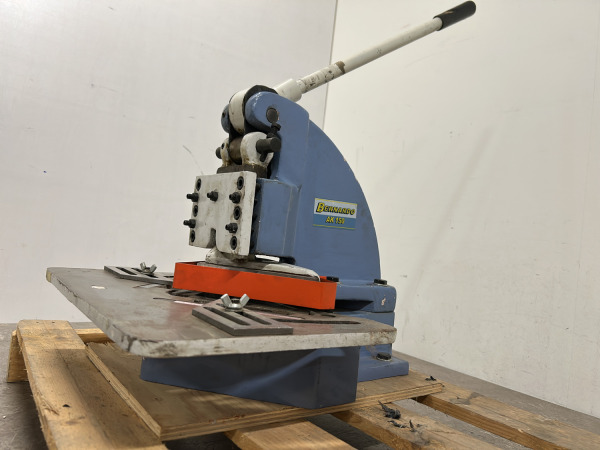 Bernardo handbediende hoeksnijder AK 150 – foto 3 – kavel bij XL Auctions