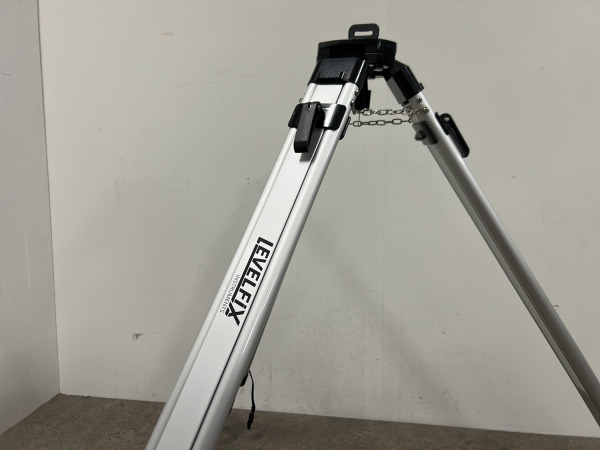 LevelFix aluminium platkopstatief 1,65m P180EM – foto 5 – kavel bij XL Auctions