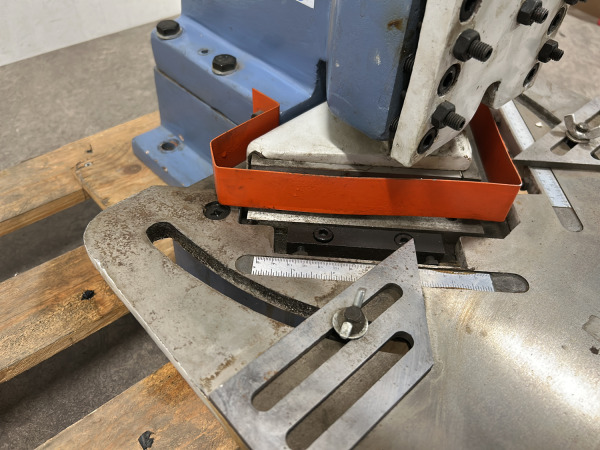 Bernardo handbediende hoeksnijder AK 150 – foto 6 – kavel bij XL Auctions
