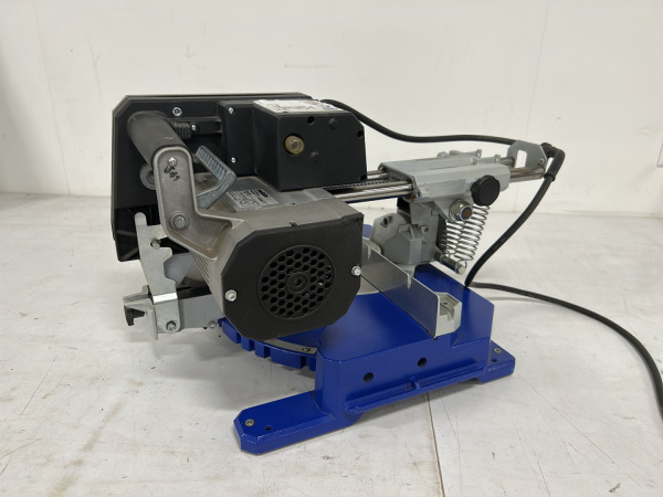 Metabo afkort- en verstekzaag 1600W KGS 301 – foto 3 – kavel bij XL Auctions