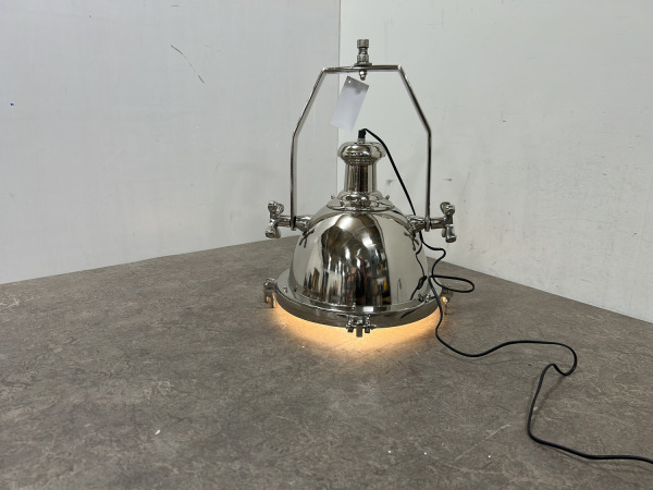 Scheepslamp met ophangbeugel chroom – foto 2 – kavel bij XL Auctions