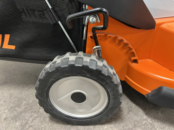 STIHL accugrasmaaier 63cm RMA 765.0 V – foto 4 – kavel bij XL Auctions