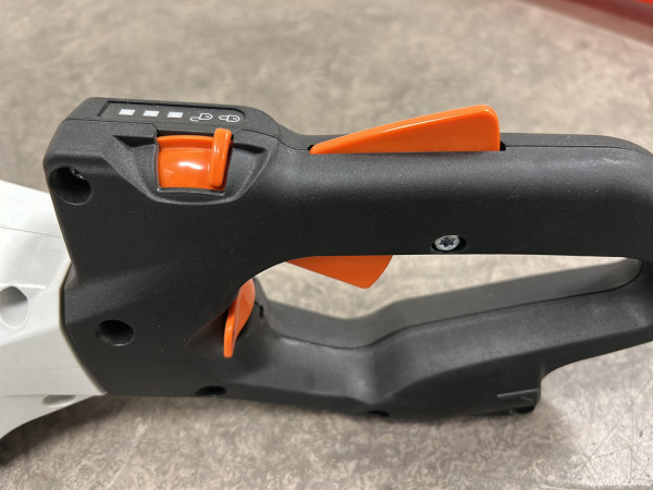 Stihl accu heggenschaar 36V HSA 94 T – foto 4 – kavel bij XL Auctions
