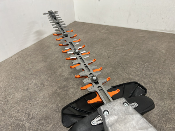 Stihl accu heggenschaar 36V HSA 94 T – foto 6 – kavel bij XL Auctions