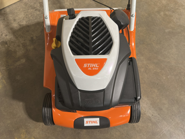 Stihl benzine verticuteermachine RL 540 – foto 3 – kavel bij XL Auctions