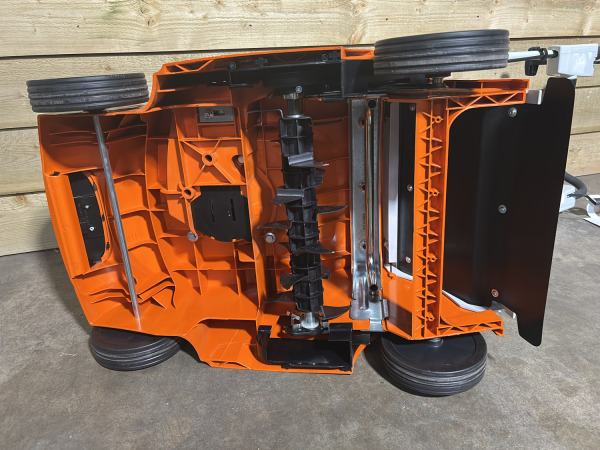 Stihl benzine verticuteermachine RL 540 – foto 9 – kavel bij XL Auctions