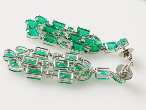 21.24ct Lab Grown Emerald Earrings – foto 4 – kavel bij XL Auctions