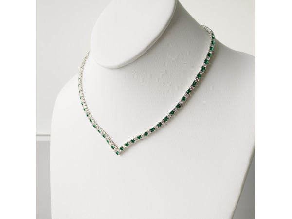 12.50ct Lab Grown Emerald and Lab Grown Diamond Necklace – foto 3 – kavel bij XL Auctions