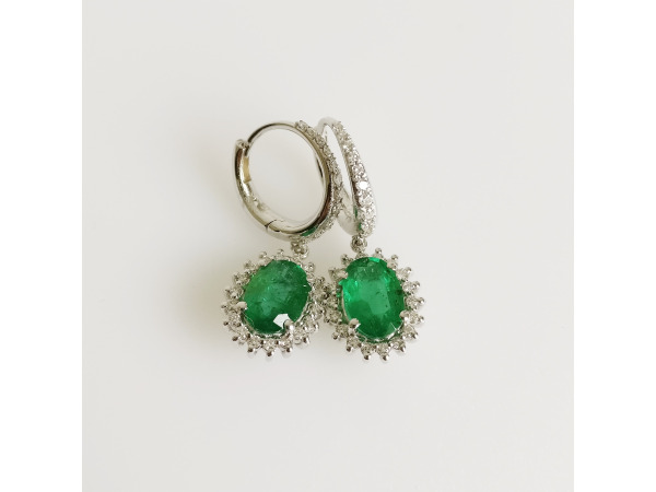 3.08ct Emerald and Diamond Earrings – foto 2 – kavel bij XL Auctions